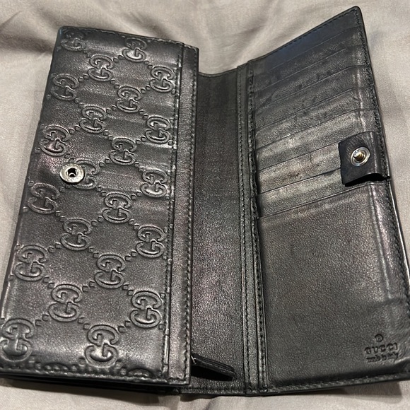 Authentic Gucci bifold inside zipper wallet for men (newsletter print) - Picture 2 of 8